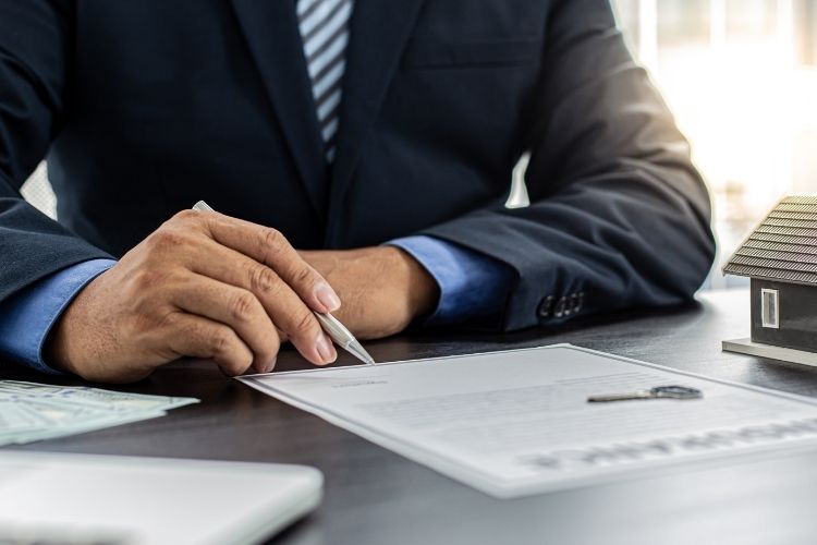 Hành vi vi phạm pháp luật về sở hữu trí tuệ là gì?