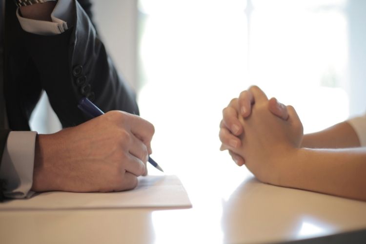 Người đại diện trong tố tụng dân sự