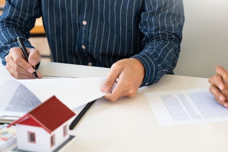 Quy định về hợp đồng kinh doanh bất động sản