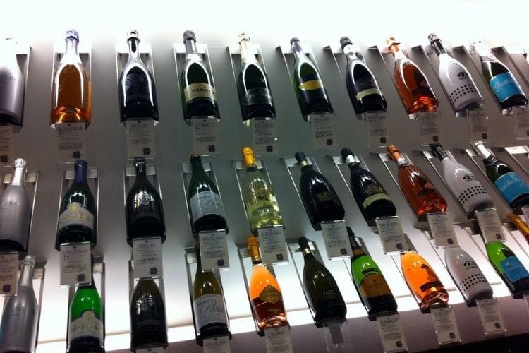 Điều kiện nhập khẩu rượu mới nhất