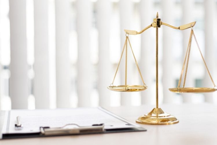 Tại sao nói Pháp luật luôn có tính ý chí?