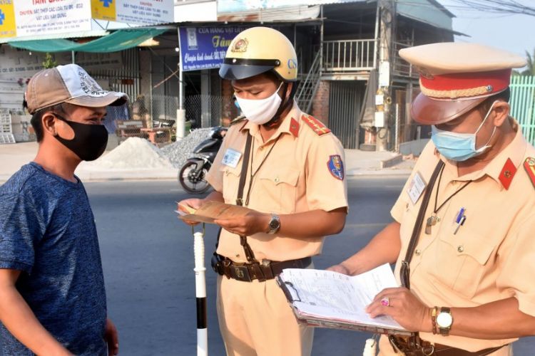 Các lỗi vi phạm giao thông xe máy thường gặp và mức xử phạt