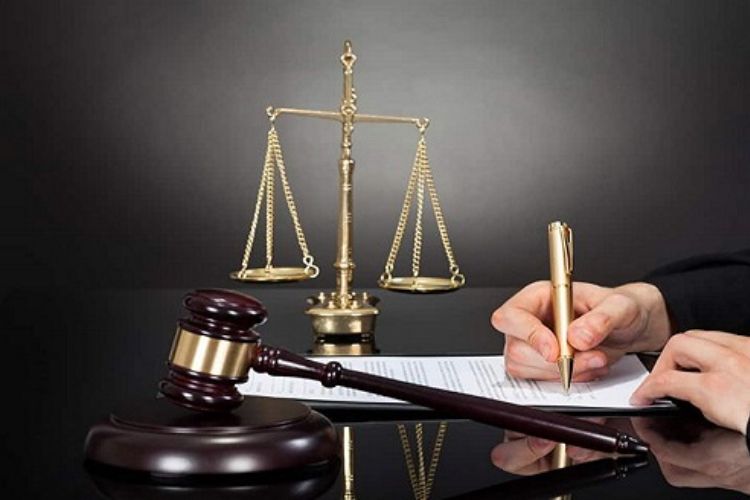 Bị cáo, bị hại, đương sự hoặc tài sản có liên quan đến vụ án ở nước ngoài được xác định như thế nào?