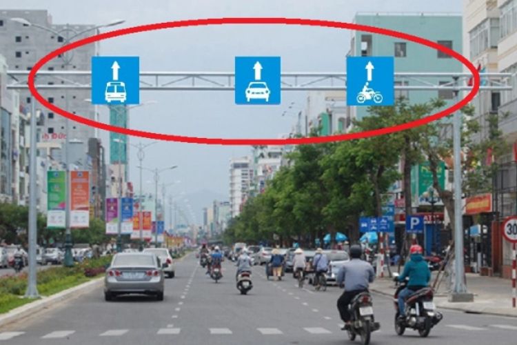 Lỗi đi không đúng phần đường hoặc làn đường phạt bao nhiêu? 1 Lỗi đi không đúng phần đường hoặc làn đường phạt bao nhiêu?